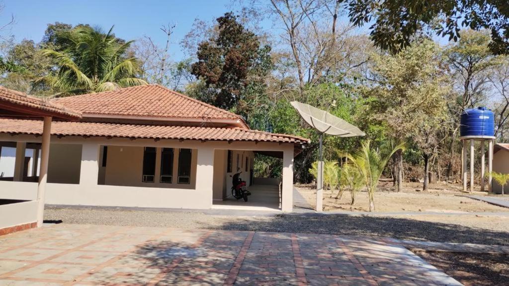 Hotel E Pousada 3 Irmaos Coxim Экстерьер фото